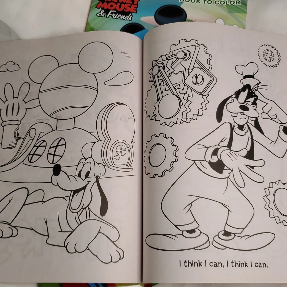 Mickey Mouse Coloring and‎ Activity Book Set